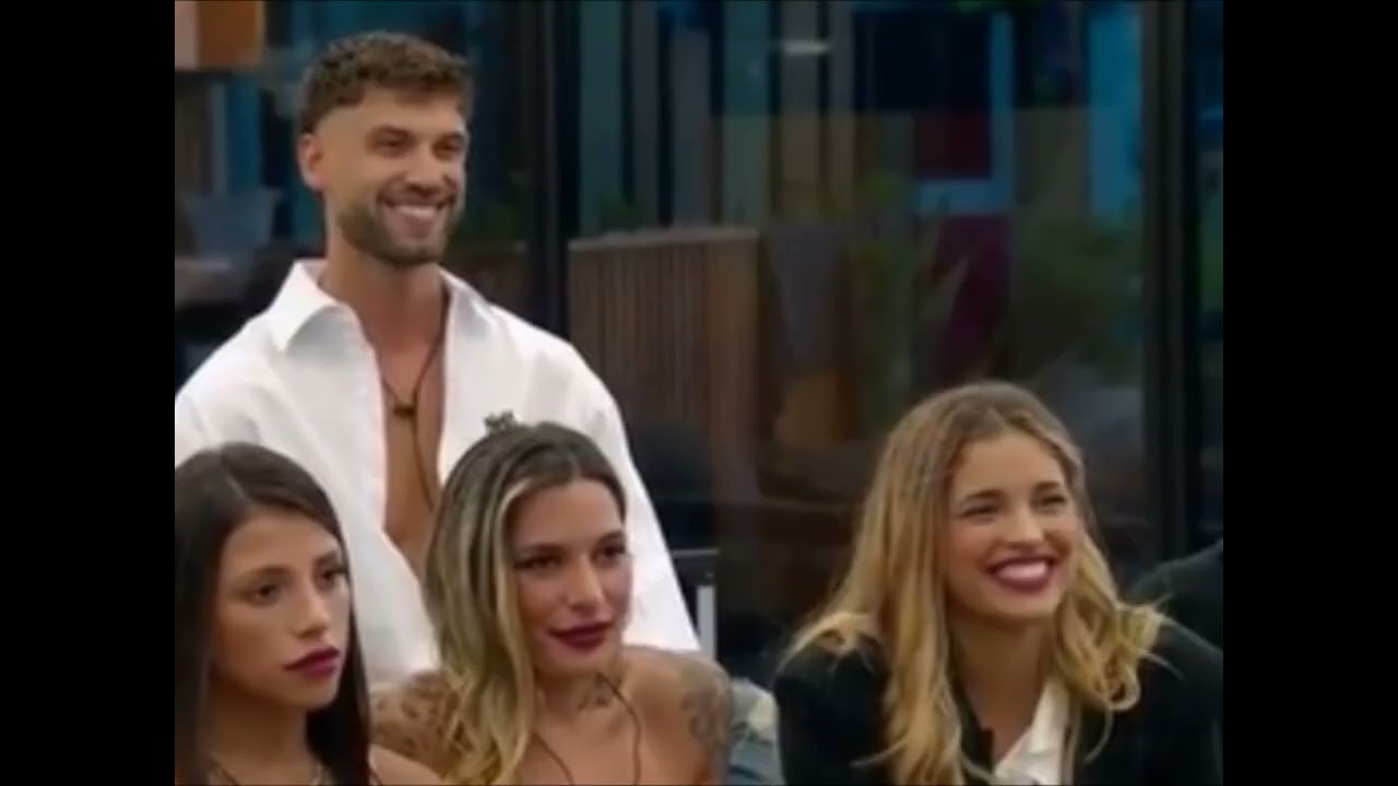 Darte Un Beso  Martiago en GH  Martina y Santiago