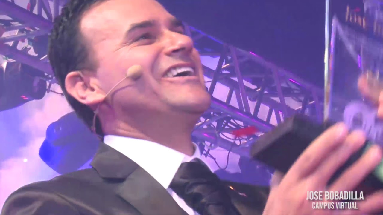 MOMENTOS MEMORABLES - RECONOCIMIENTO CORONA 2013 - PARTE 2