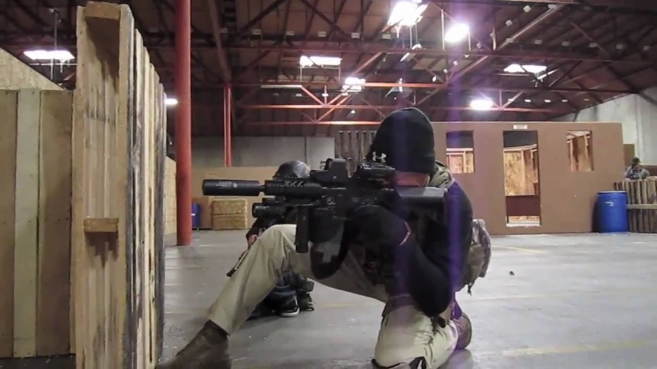 CQB CITY AIRSOFT ACTION NOVEMBER 28th 2010 (MILSIM JUNKIE IS BACK 3 DOG BISCUITS AND A PEPSI)