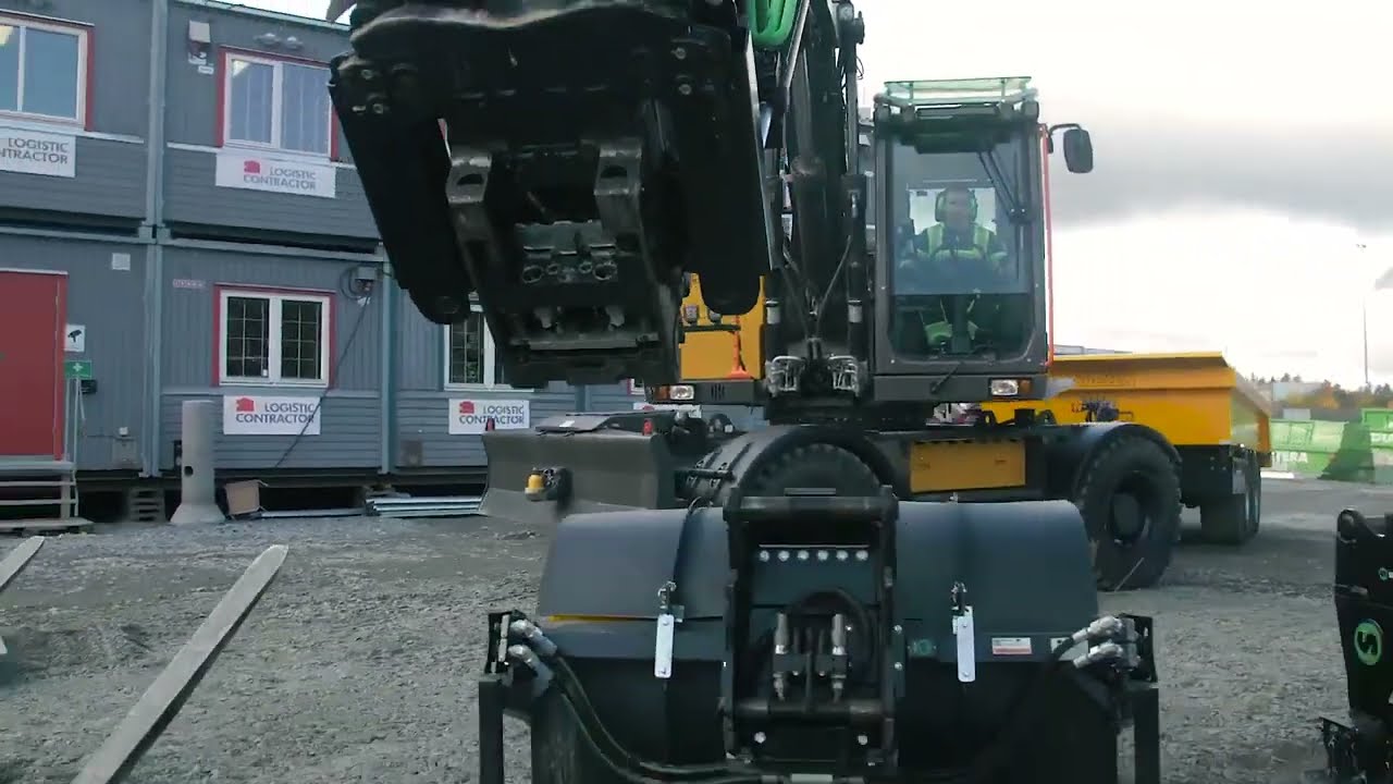 Steelwrist Quick Coupler - Change powered work tools in seconds