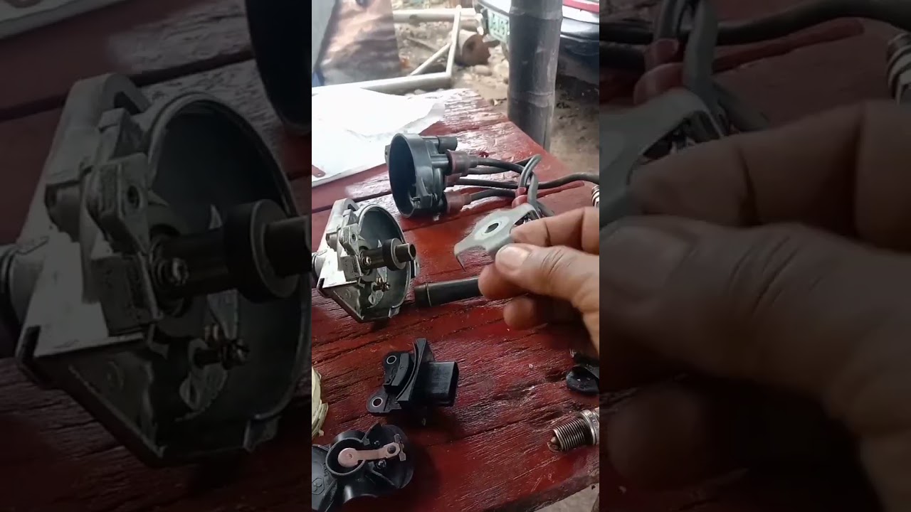 parts of a dis assembled hi energy ignition distributor @CharlesUmangilBasing-at you tube channel