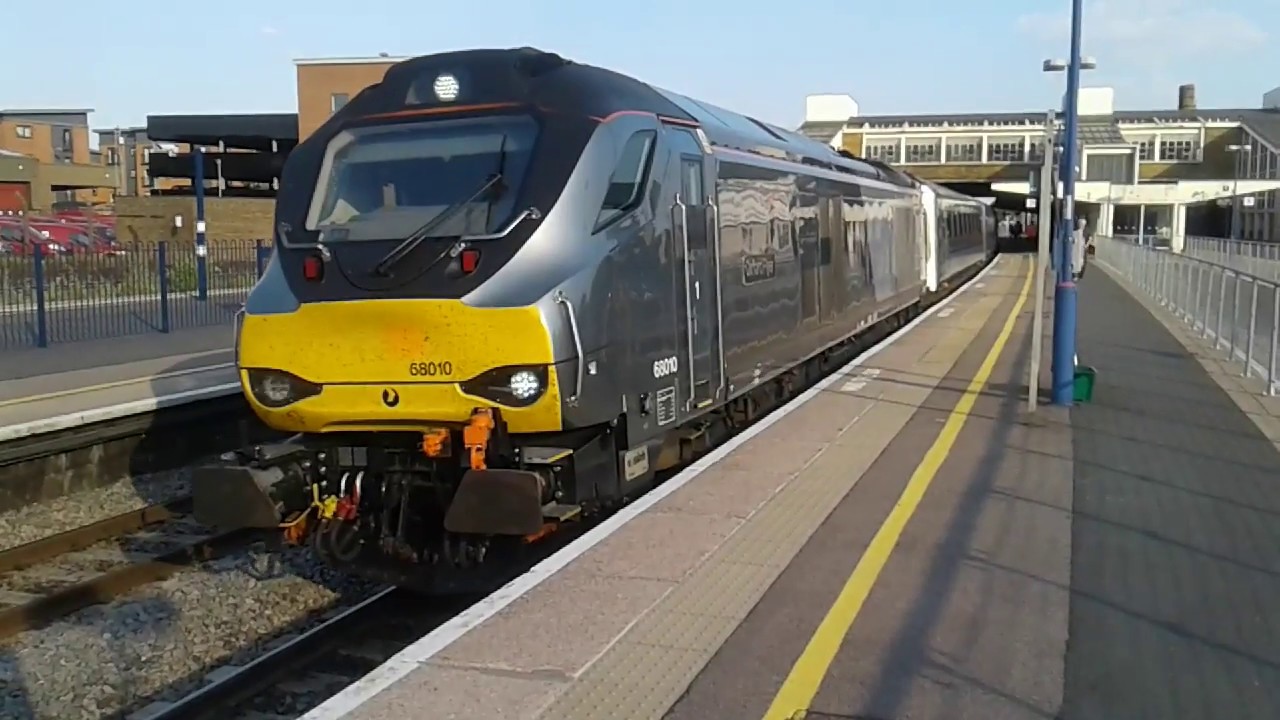 Trains at: Banbury, CML, 05/07/18