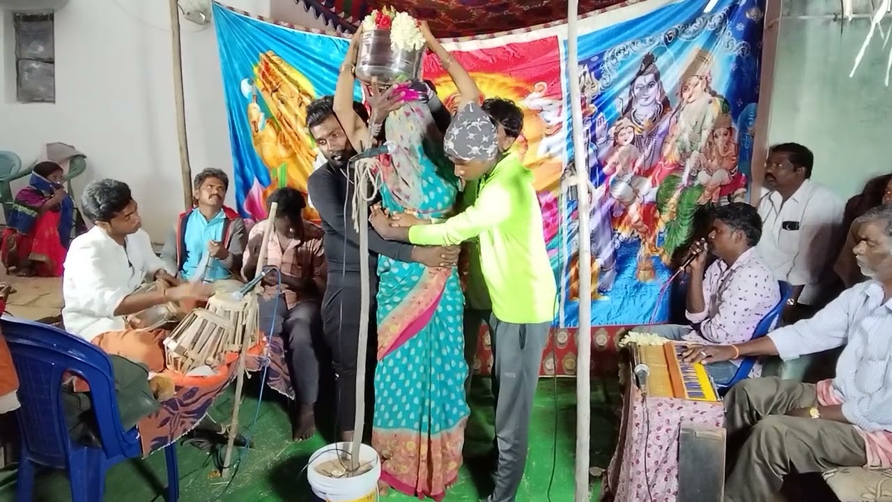 angadeilu chinnamma Katha 9951512283