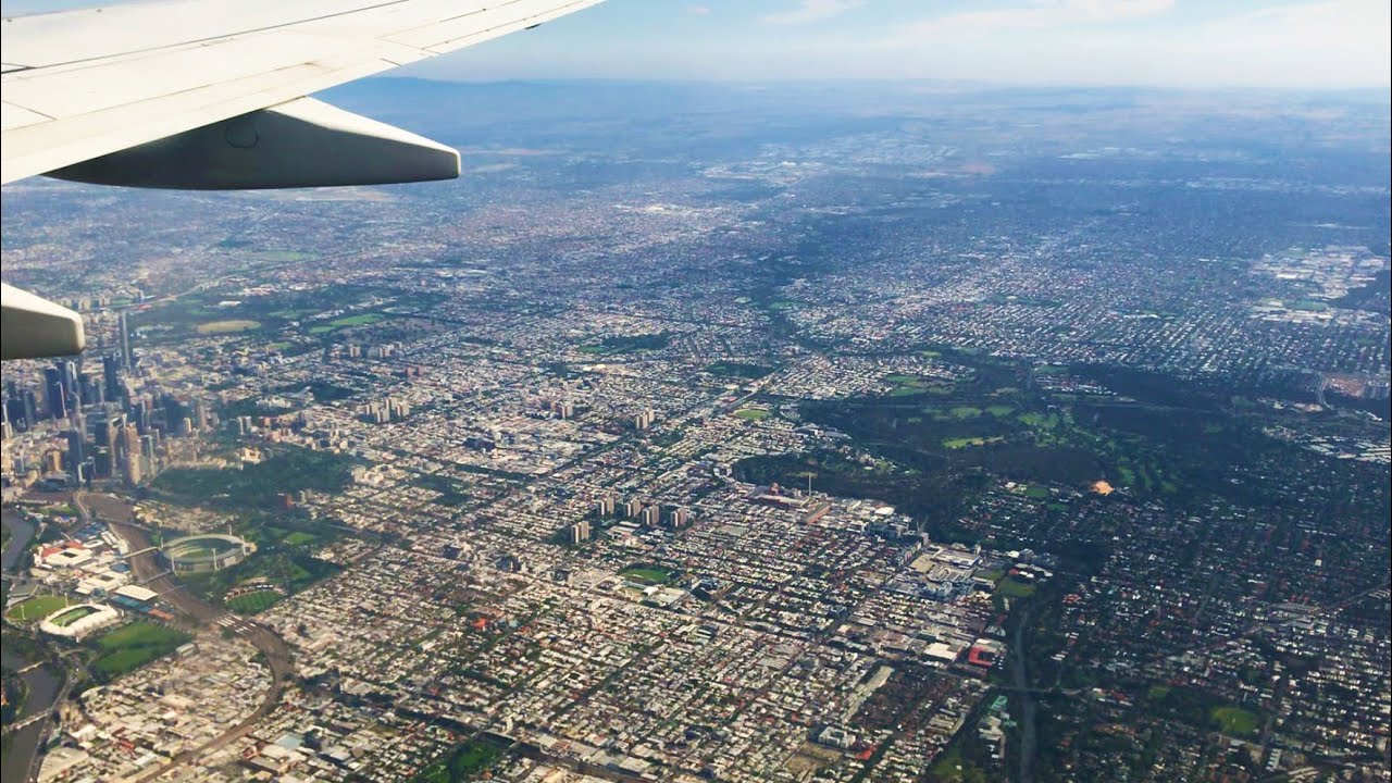 BEST VIEW OF MELBOURNE FROM ABOVE 1080p FULL HD | QANTAS 737 landing at Melbourne