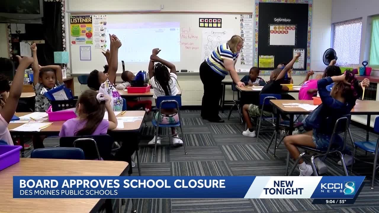 DMPS board approves Walnut Street School closure