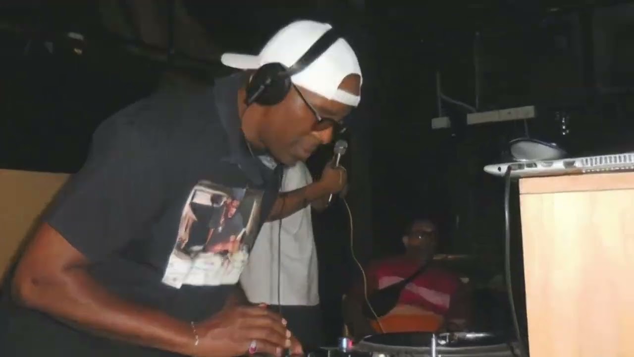 DJ CHIPS AT THE CARLTON 2017-PERTH WA