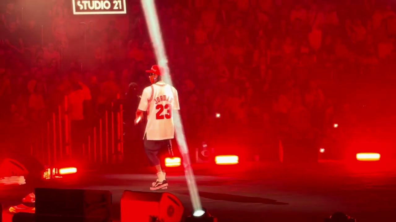 Tyga - Hookah (LIVE in Moscow)