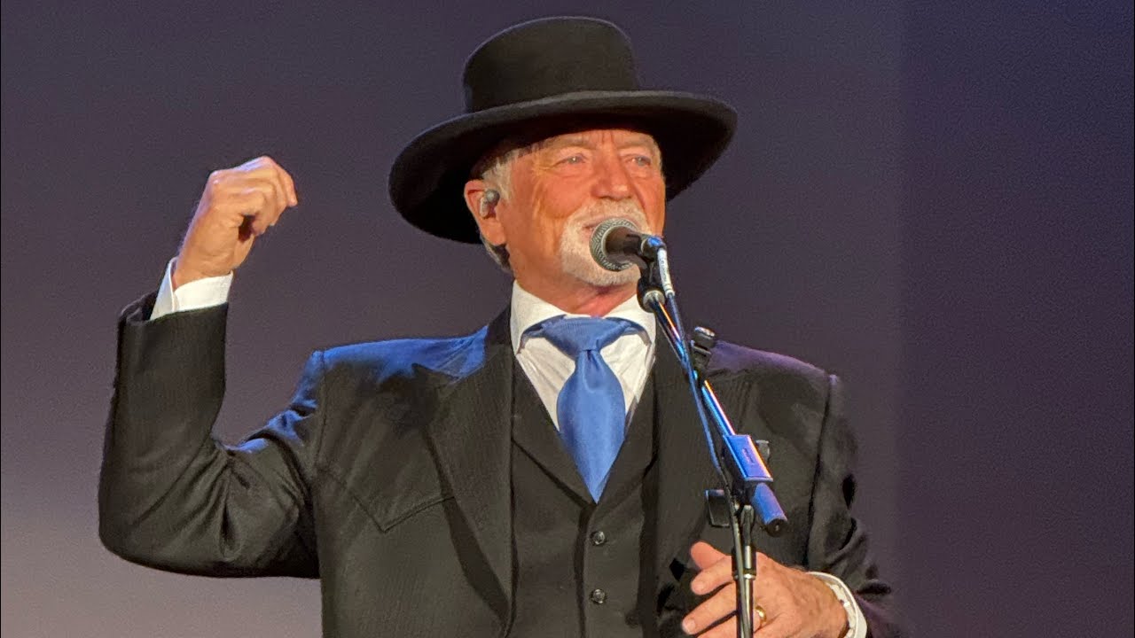 Larry Gatlin & The Gatlin Brothers / Houston (Means I’m One Day Closer to You) & Brothers / 11.9.23