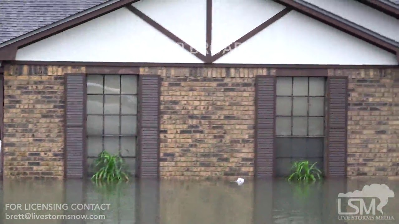 8 30 17 Orange, Tx Water Rescues Homes Flooded