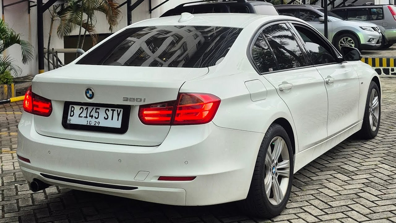 Experience BMW F30 320i Sport