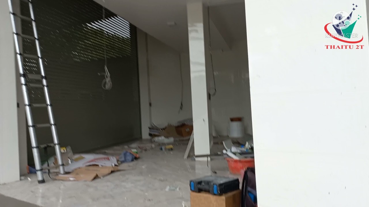 Nhà không có gì ngoài cửa cuốn. Siêu phẩm cửa cuốn Bossdoor.