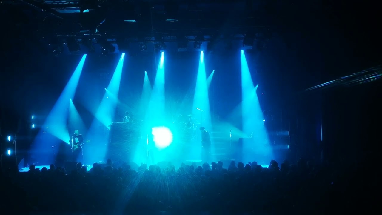 Malurt - Sort søndag (live)