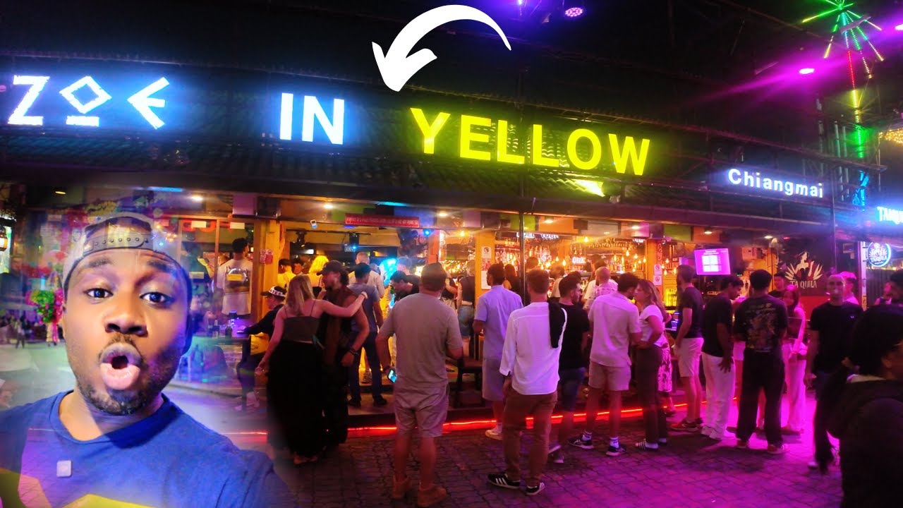 Ночная жизнь Чиангмая просто БЕЗУМНАЯ… Зои в баре Yellow Bar оторвалась по полной 🔥🍻