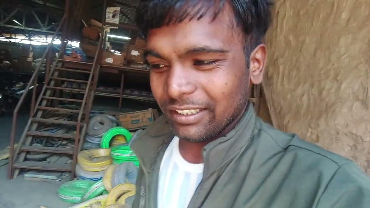 आओ दिखाते हैं गोदाम का नजारा