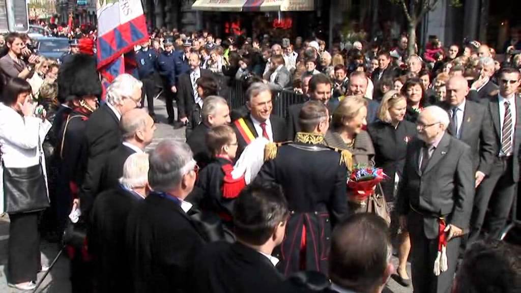 Visé visite de la Reine Paola de Belgique Arbalétriers