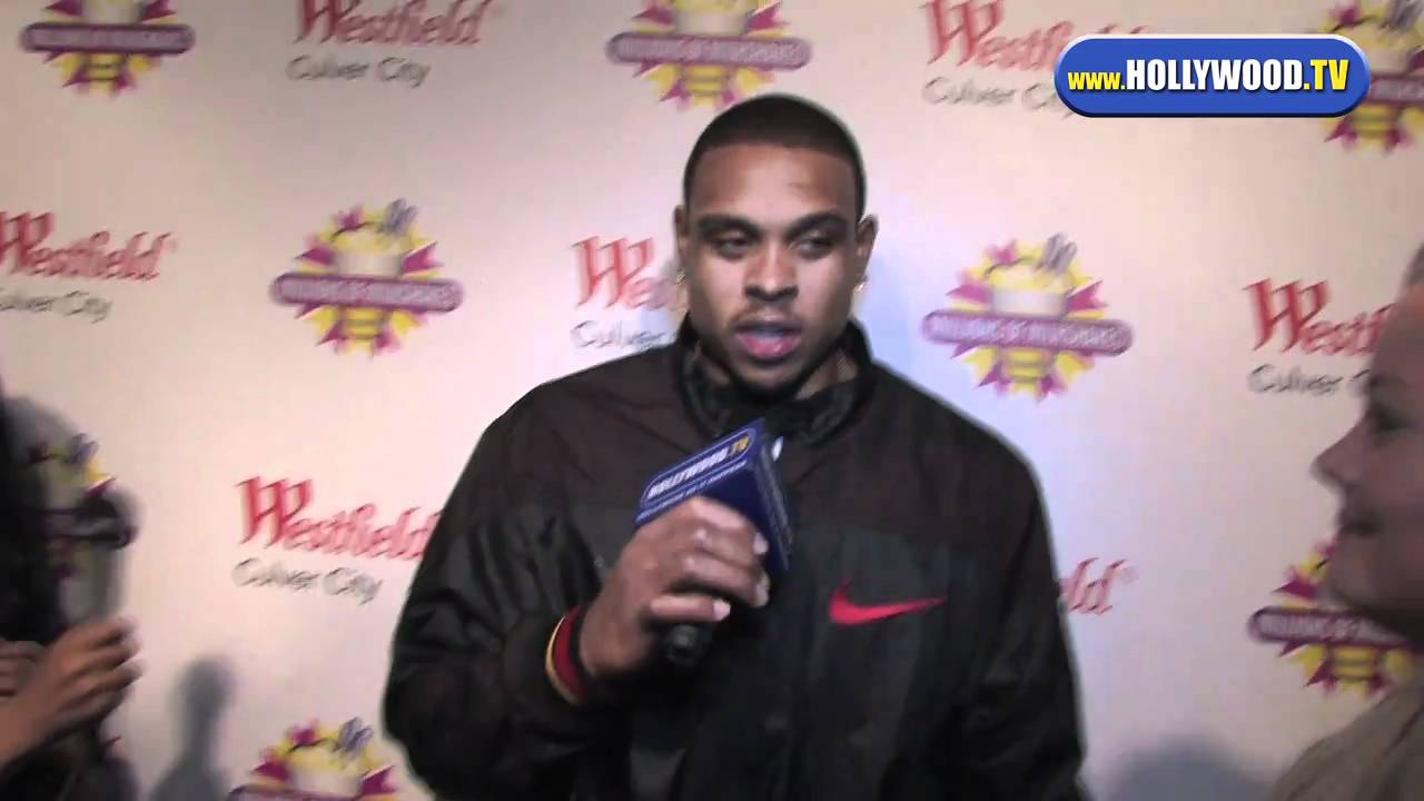 LA Laker Shannon Brown celebrates his 25th birthday at Millions Of Milkshakes Westfield Culver City.
