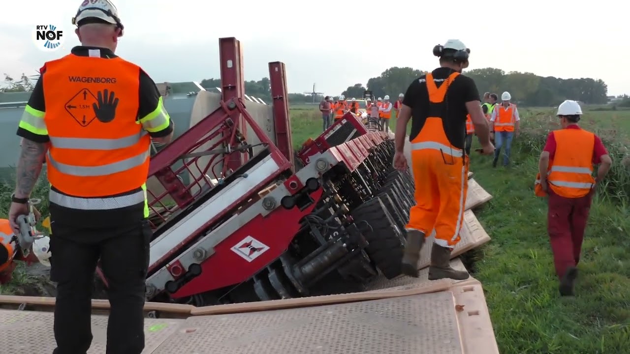 Transformator van 250 ton valt tijdens transport om bij Suwâld