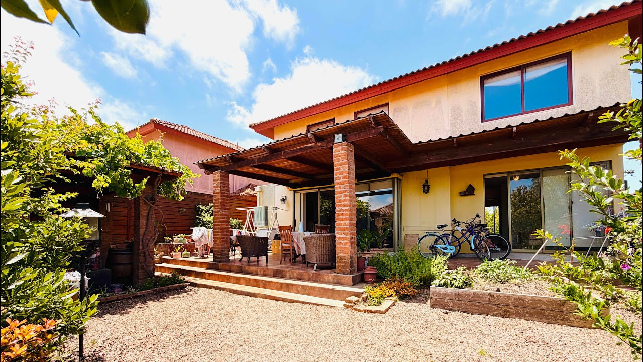 Se Vende Casa en Condominio Jardines del Lago, Curauma, Valparaíso.