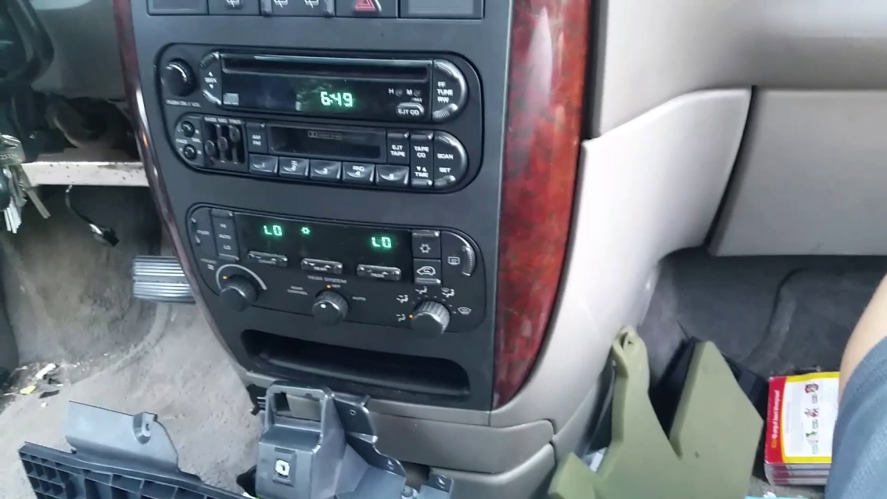 Chrysler town and country heat on passanger side, cold driver side