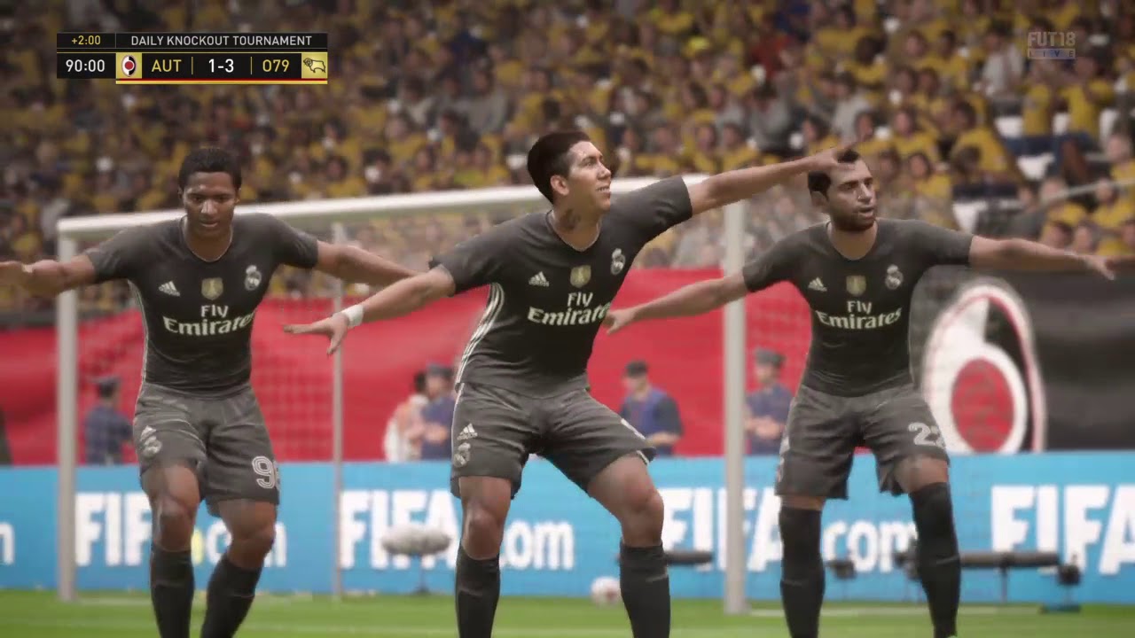 FIFA18 Firmino long shot form the middle field