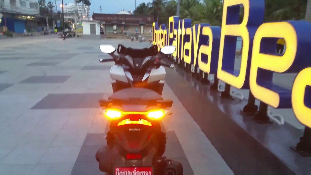 Новый скутер Honda Forza 300 обзор отзыв тест по русски