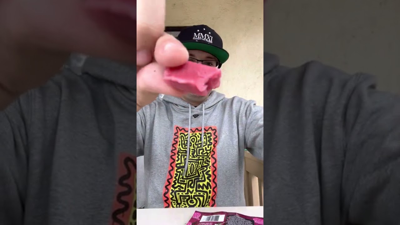 Solstice and Sun Sativa 10MG THC Fruit Chews Review Featuring Strawberry Dragonfruit Flavor