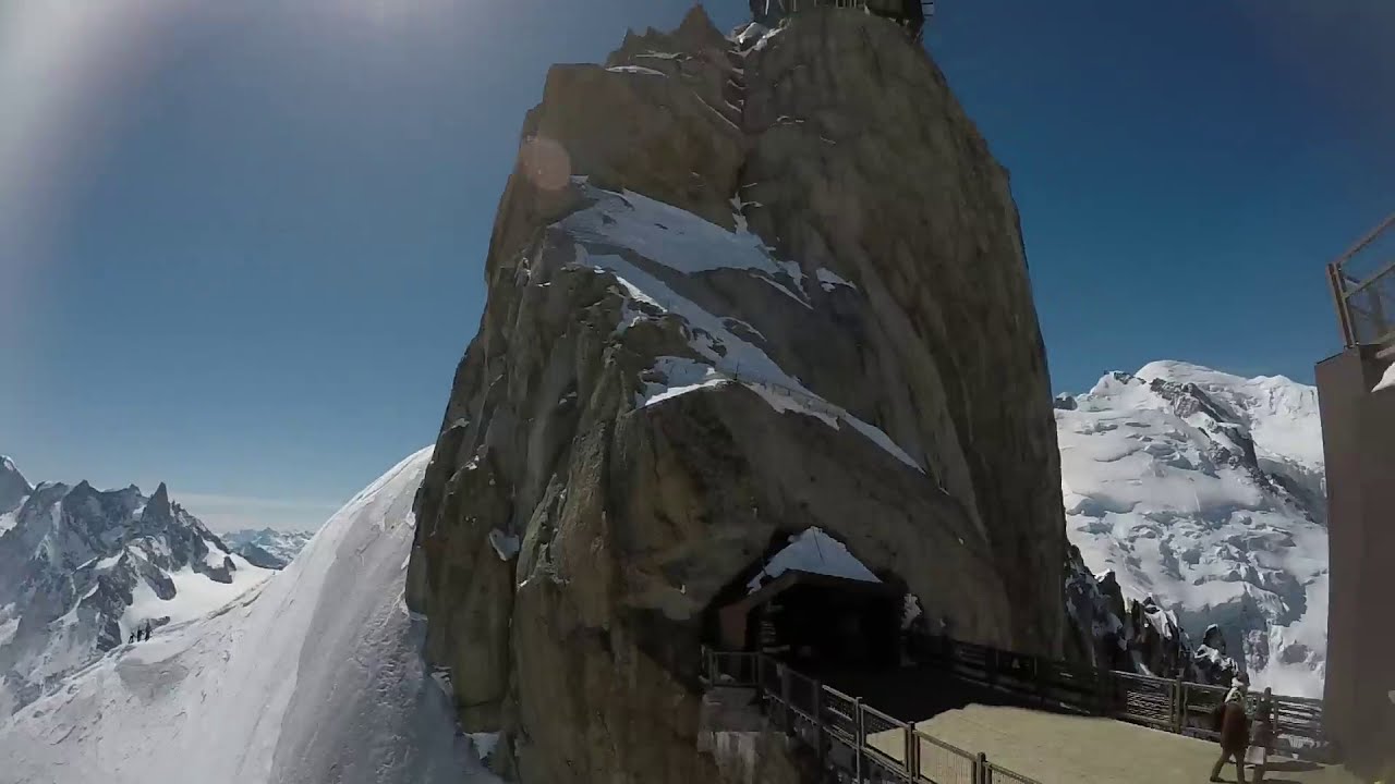 Aiguille du Midi  wysokość n.p.m. 3842m.