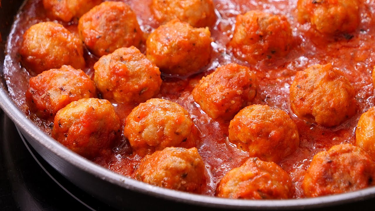 Albóndigas en Salsa de Tomate muy Fáciles, Deliciosas y Jugosas