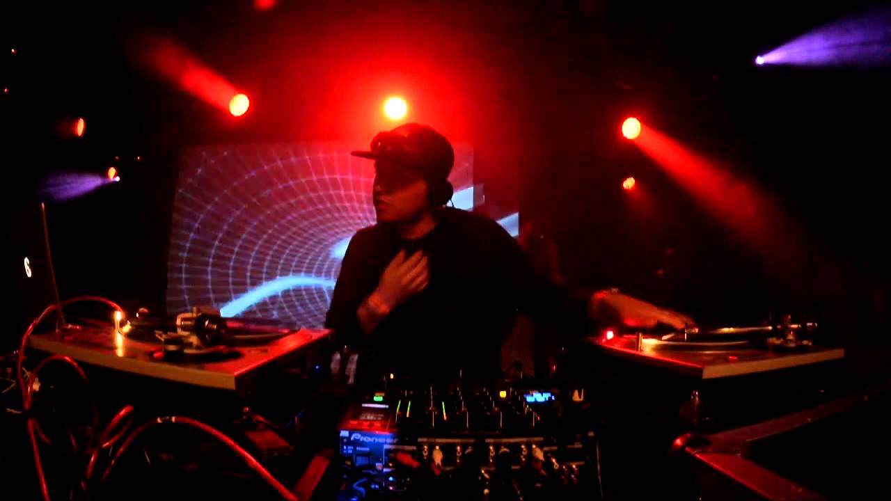 Joe Kay @ Roots Soulection Showcase, Tolhuistuin, Amsterdam (01-06-2014)