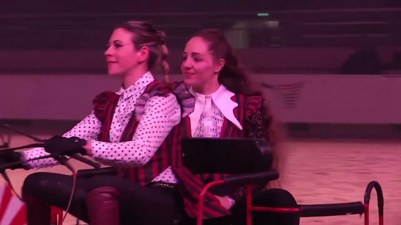 ECURIE DU CERNEUX Marie & Charly Horse show 