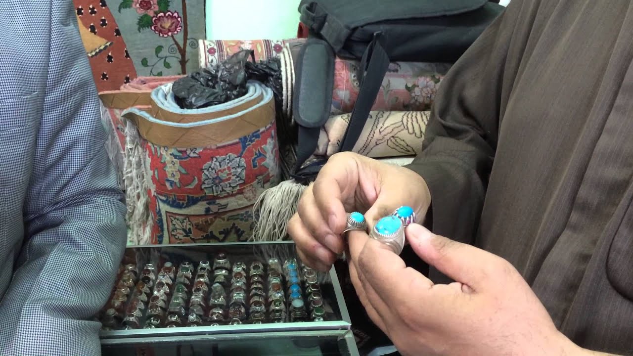 السيد حسن القابجي يبين الخاتم النيشابوري وأسراره الحجر النيشابوري نيشابور