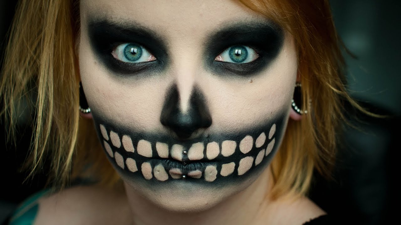 Szybka, łatwa czacha na Halloween - [ Red Lipstick Monster ]