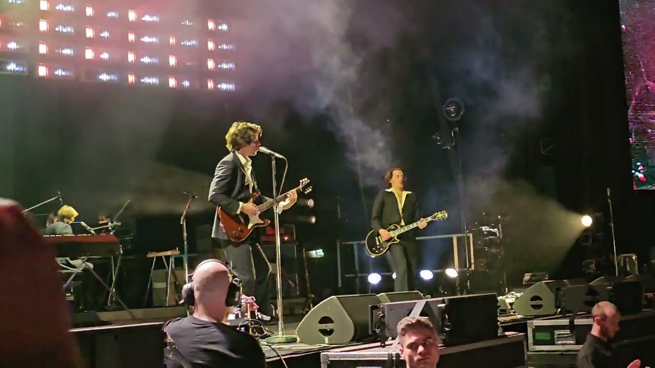 Arctic Monkeys: Body Paint with Strings, Extended Outro Live(Oct. 15 2023, 3Arena Dublin)