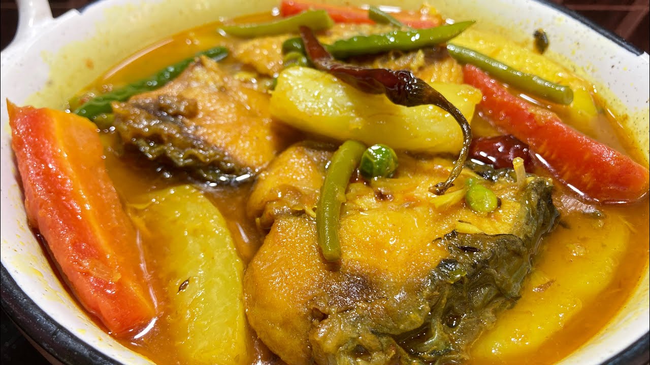 শীতের সবজি দিয়ে বানিয়ে ফেল এই দারুণ স্বাদের কাতলা মাছ। 