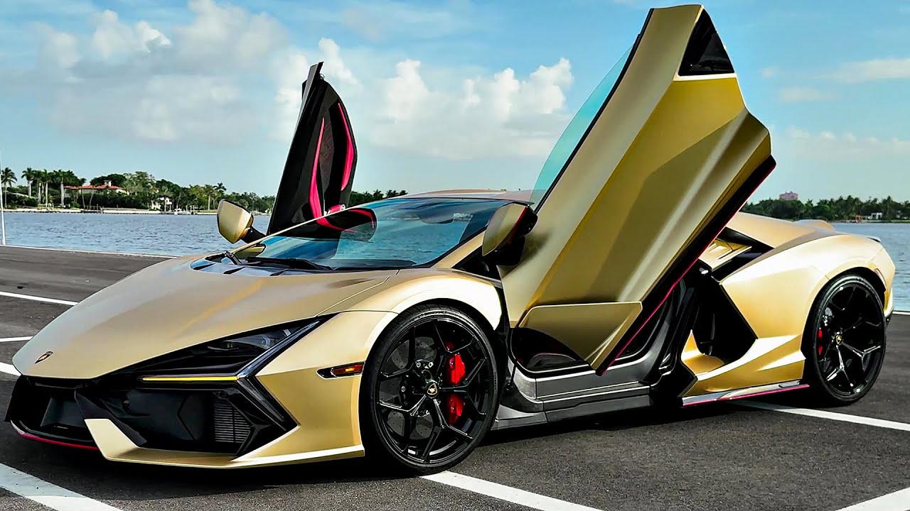 Lamborghini Revuelto (2025) — звук, интерьер и экстерьер