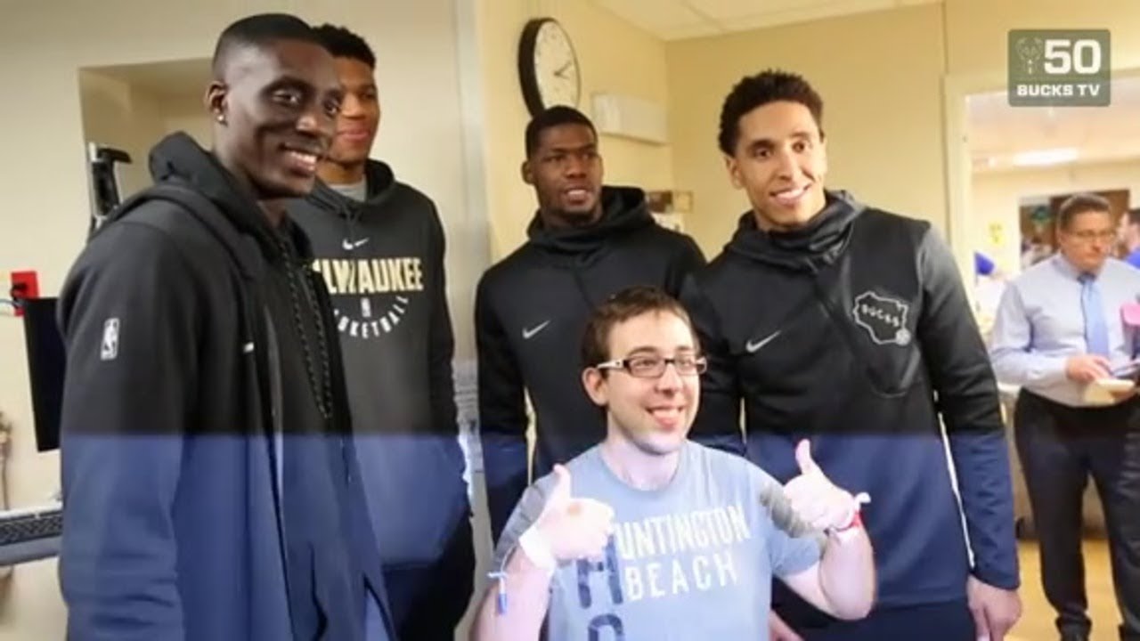 Bucks Spread Holiday Cheer At Children's Hospital