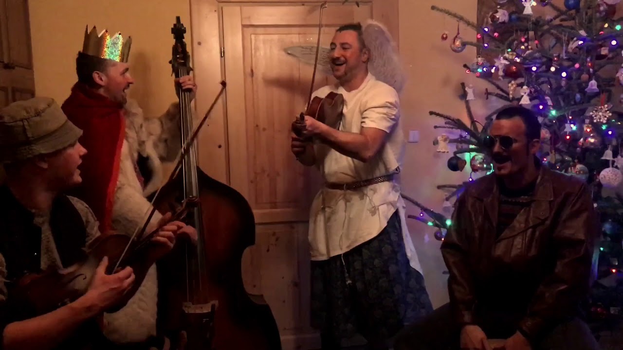 Kapela Howerna - Skrzypi wóz