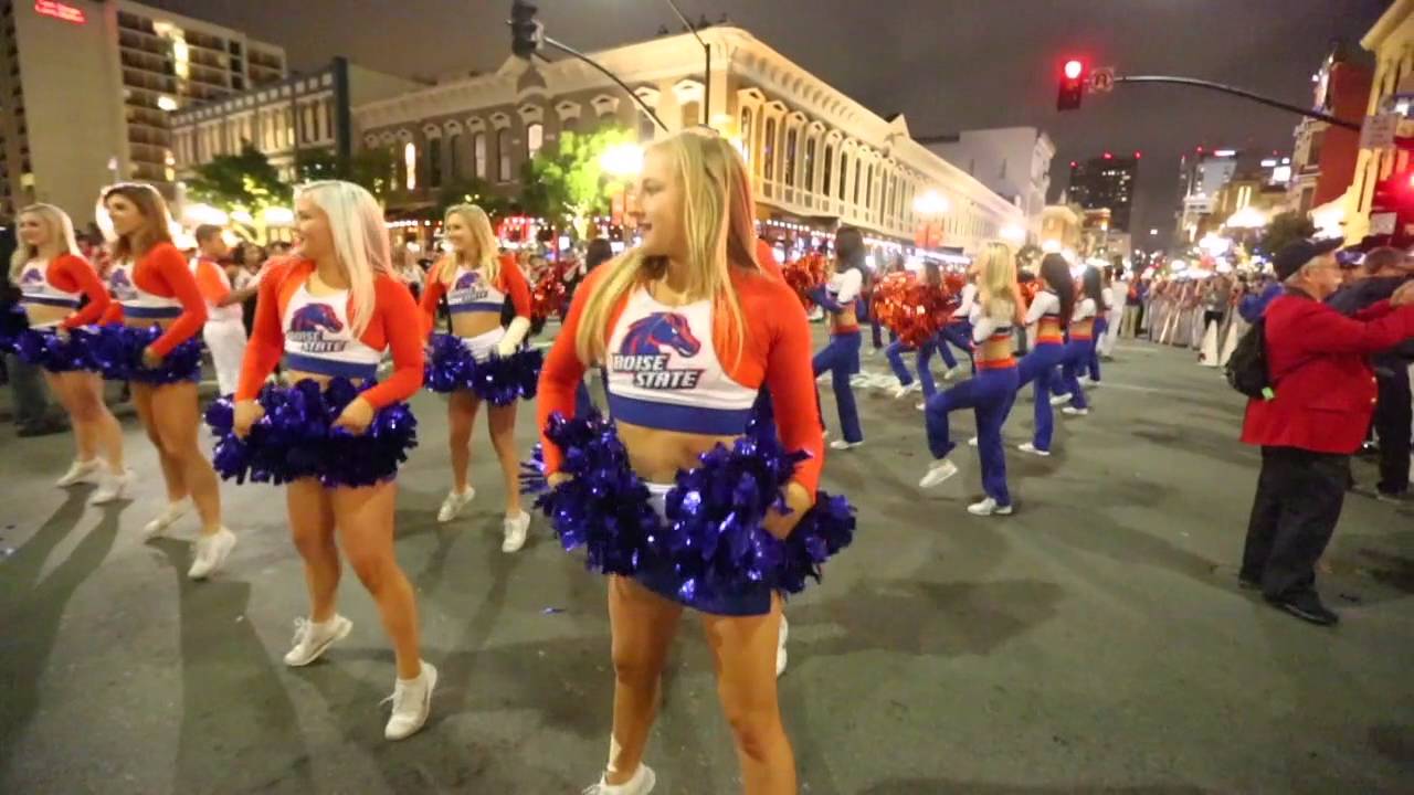Boise State marches through Downtown San Diego