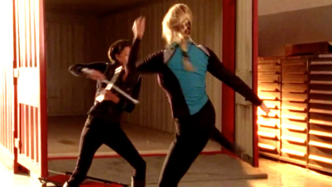 Sarah Walker vs. Smooth Lau [Chuck - S2E14 - 