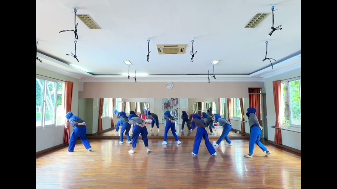 Get on the floor - Linedance - 32count 4wall - Improver - Choreo: Dian Okta 