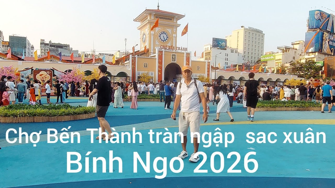 Chợ  Bến Thành  chợ tết hàng  triệu  người đổ về  mua sám  chich in vẻ đẹp  cổ điển kính  TP HCM 