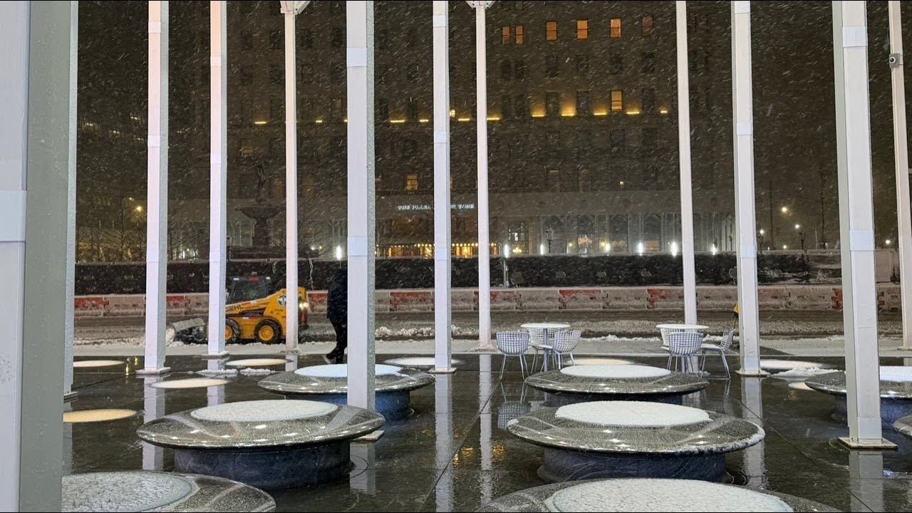 Exploring Midtown Manhattan After BLIZZARD WARNING NYC Snow Storm 2026