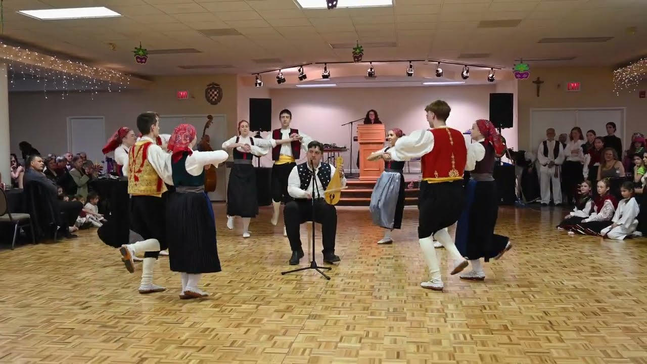 2025 Maskare, Vila Velebita Seniors