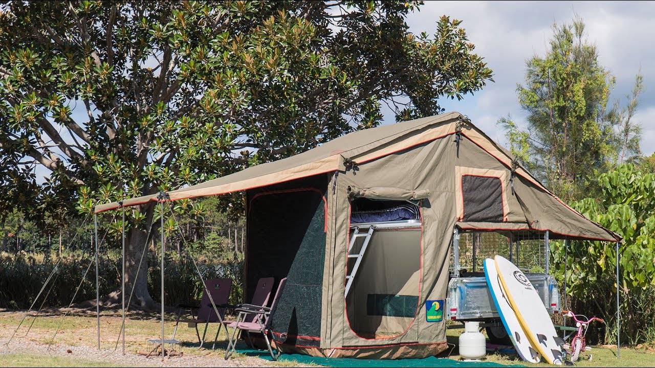 Howling Moon - Trailer Tent