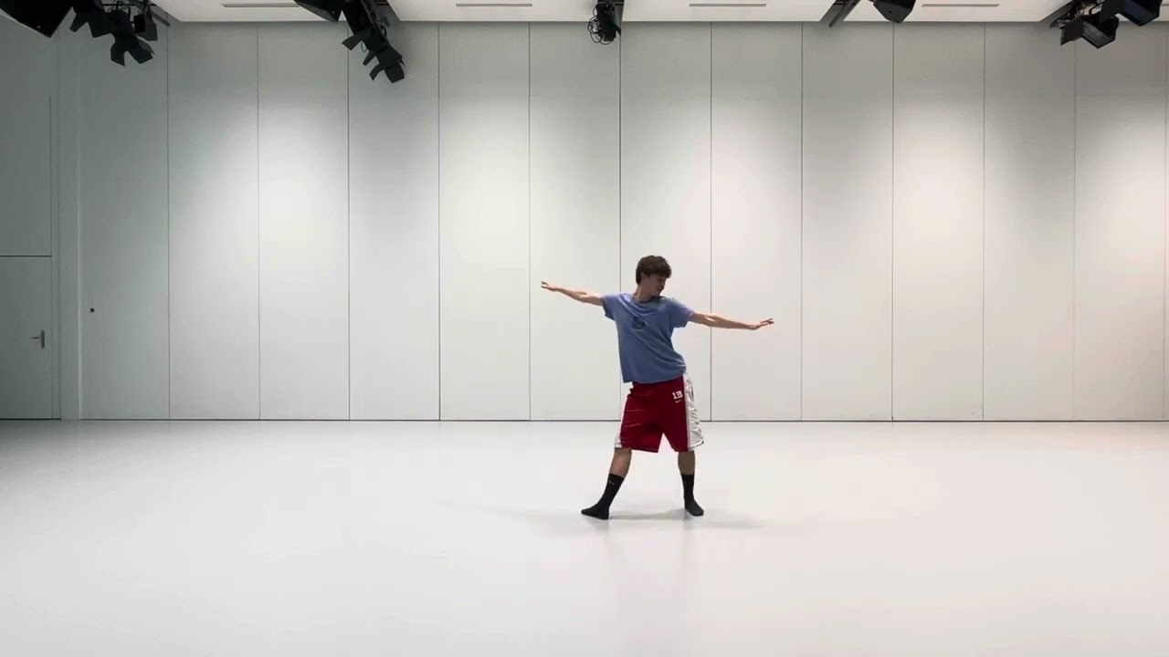 Improvisation and extract from sadhe 21 by Ohad Naharin