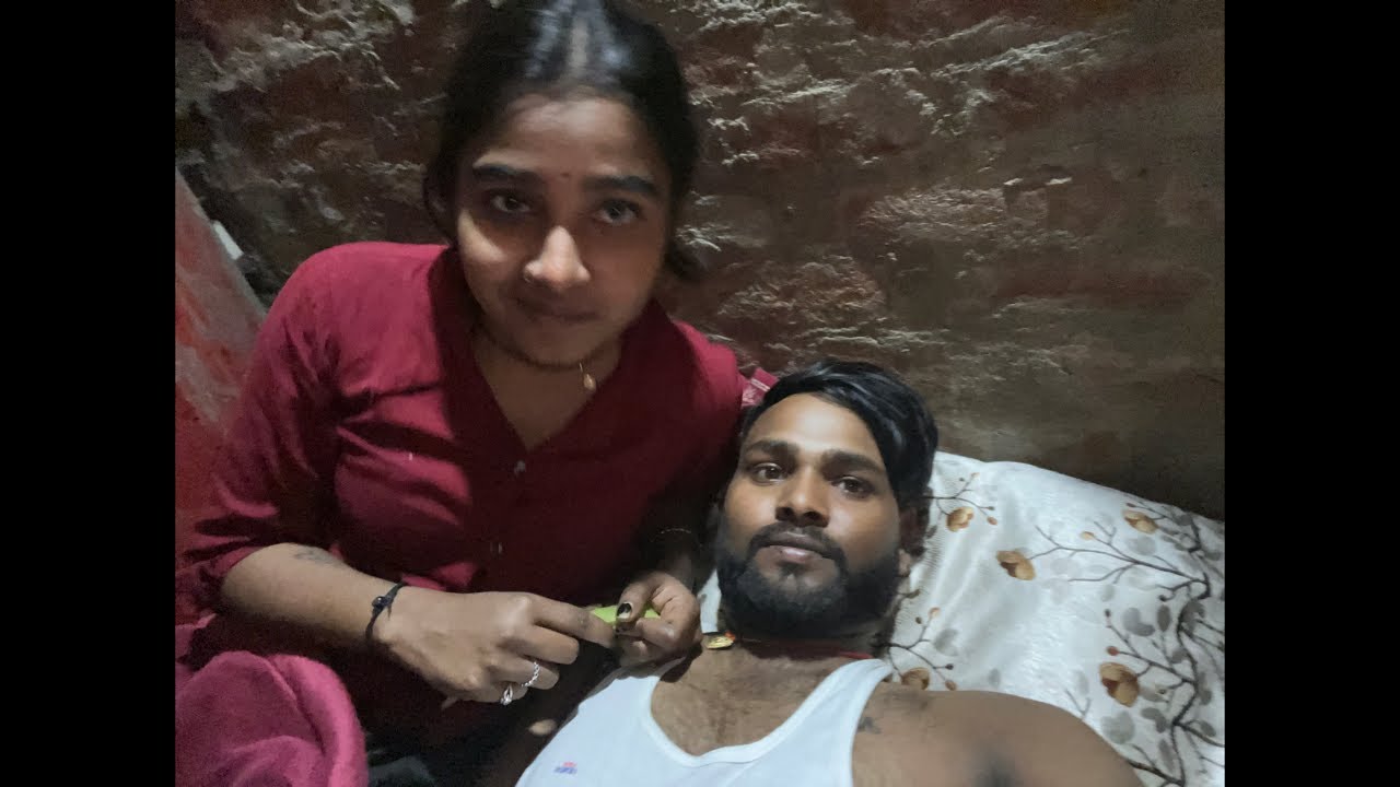 बाबू क्या कर रही है live में