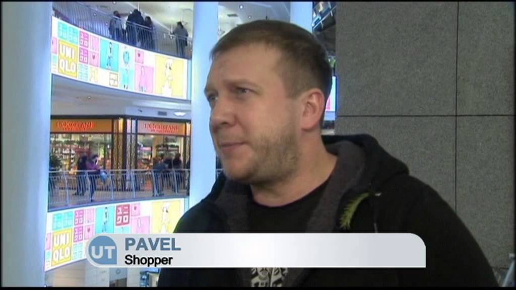 Russian Shopping Frenzy: Ruble crash sparks fears of massive Moscow price hikes