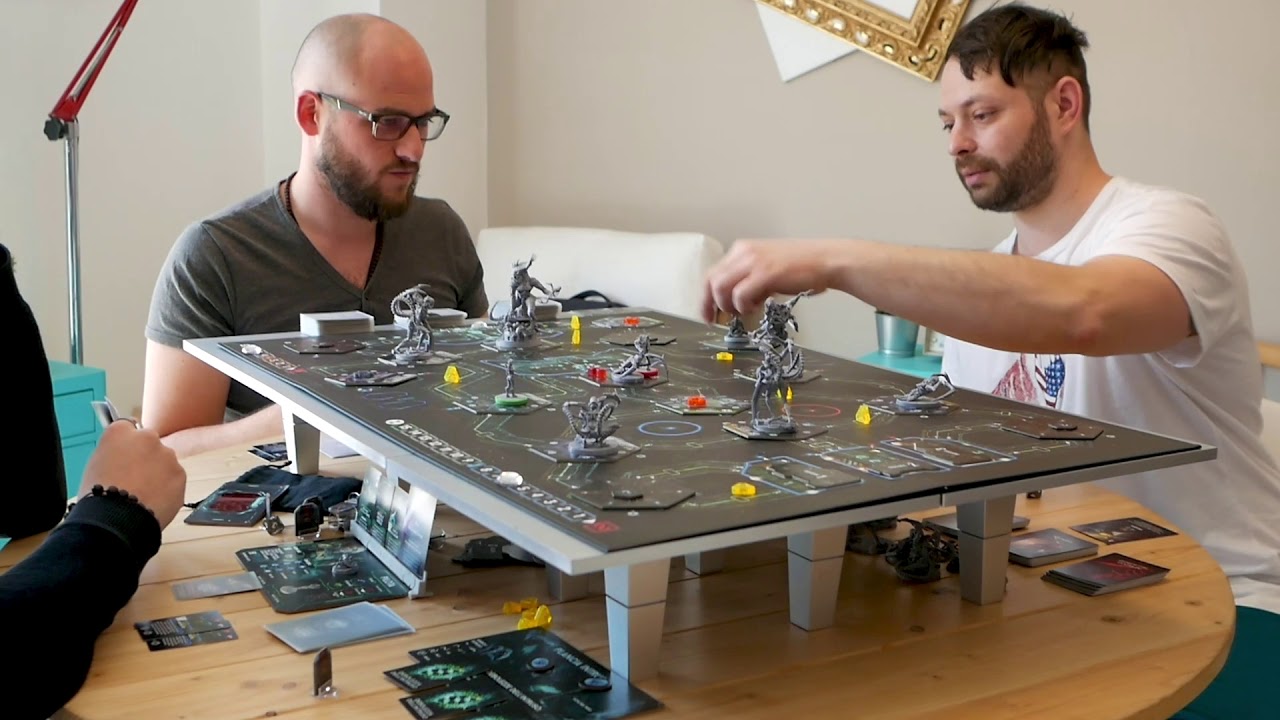 A game session with AdapTableTop