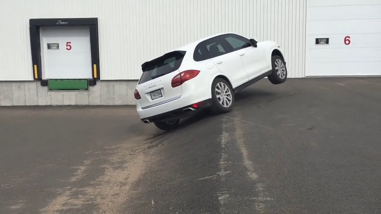 2nd gen Porsche Cayenne Awd Diagonal Test: Puts competition to shame!