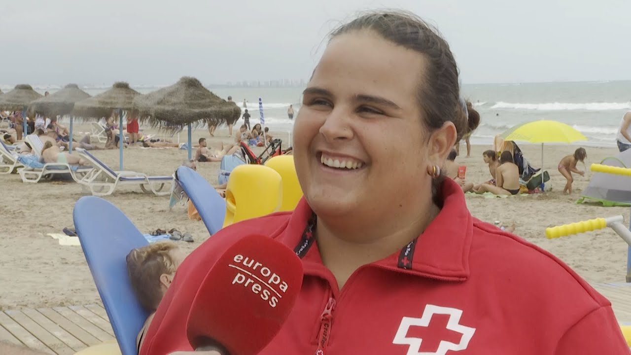 Las playas valencianas habilitan 87 puntos para personas con discapacidad